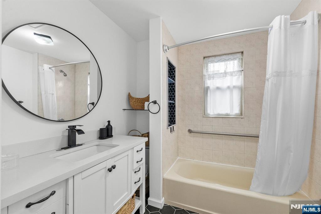 79 Columbia Street Property Photo 13
