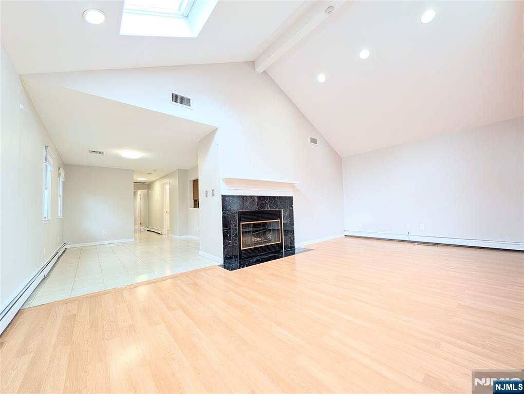 515 Broad Avenue 2ND Property Photo 1