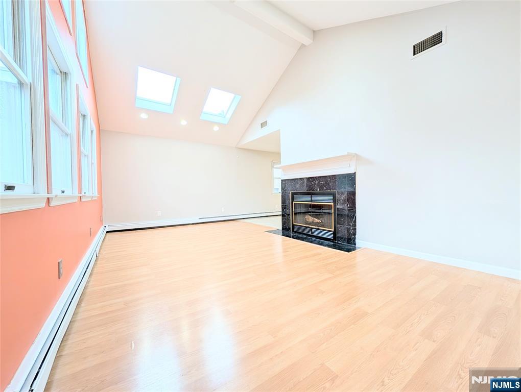 515 Broad Avenue 2nd Property Photo 3