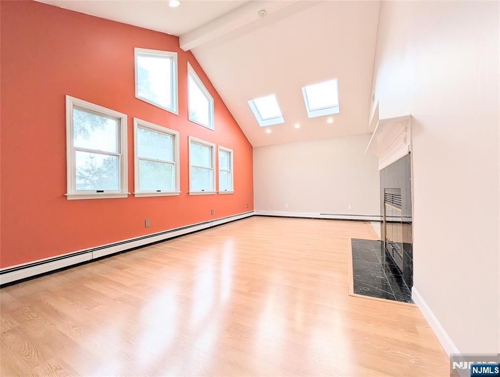 515 Broad Avenue 2nd Property Photo 4