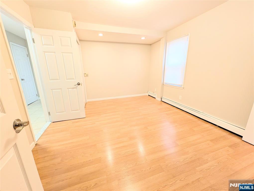 515 Broad Avenue 2nd Property Photo 18
