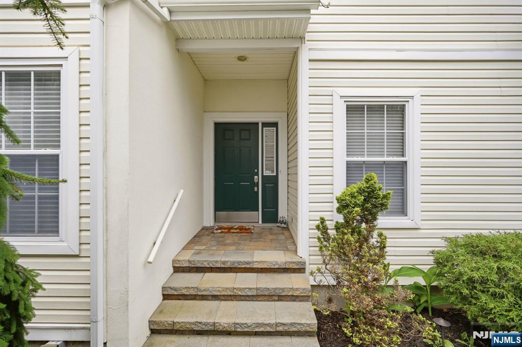 53 Ramapo River Trace Property Photo 3