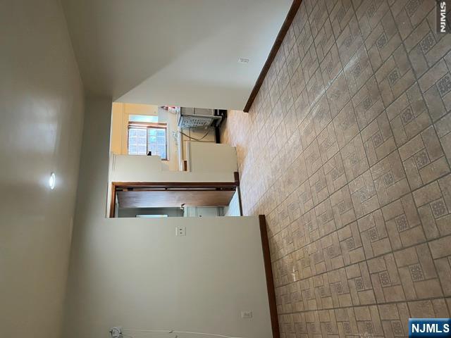 473 Washington Avenue 1 Property Photo 4