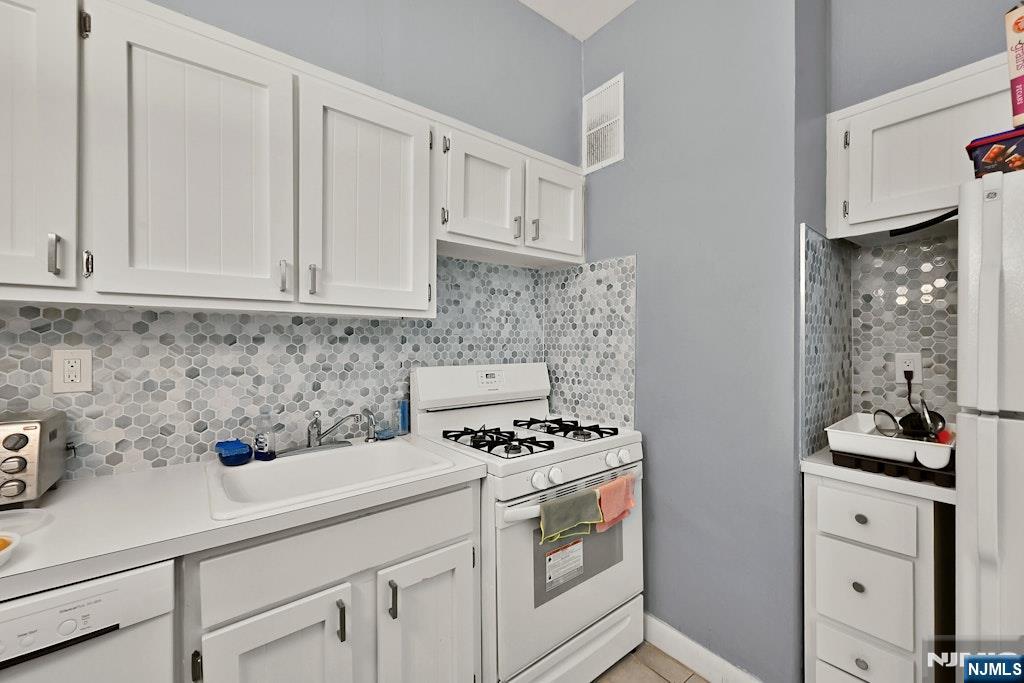 2000 Linwood Avenue 23e Property Photo 9