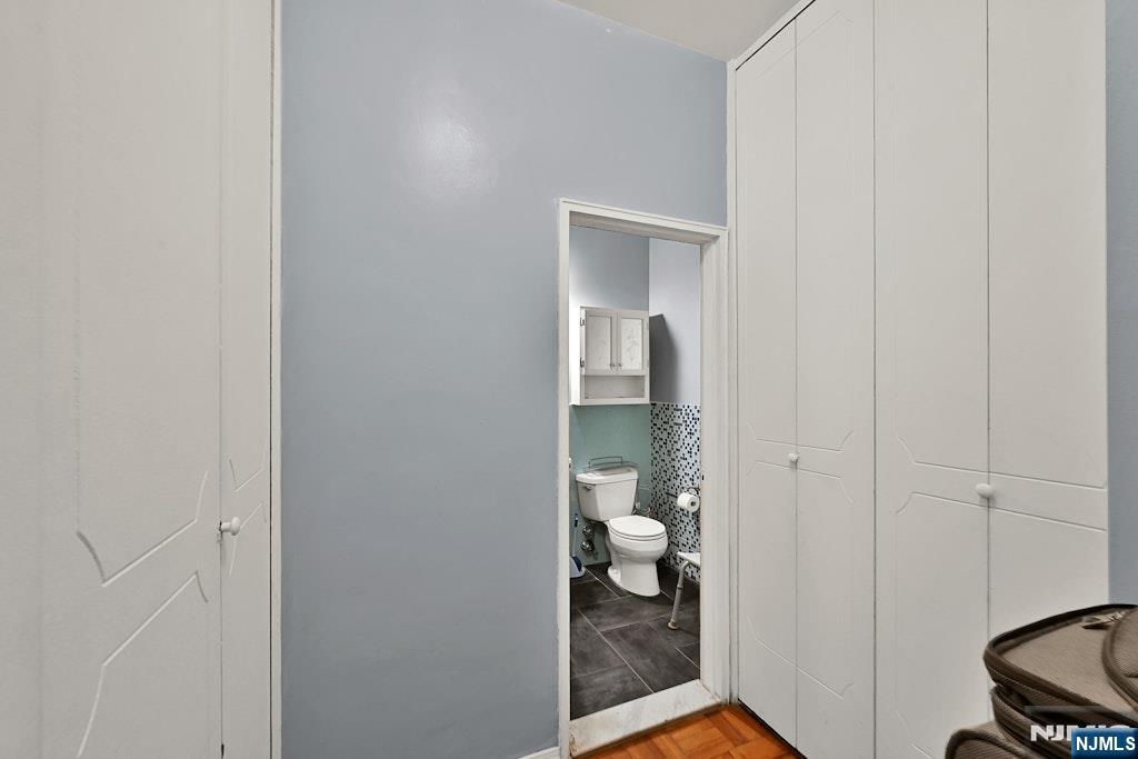 2000 Linwood Avenue 23e Property Photo 13