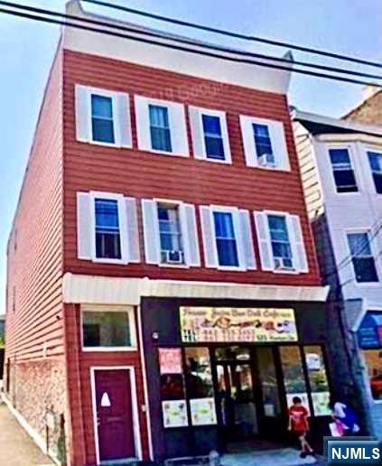 525 Harrison Avenue 2F Property Photo 1