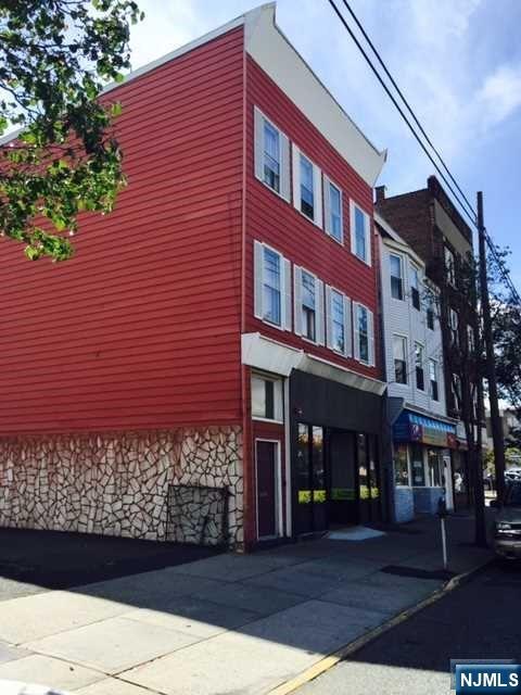 525 Harrison Avenue 2f Property Photo 2