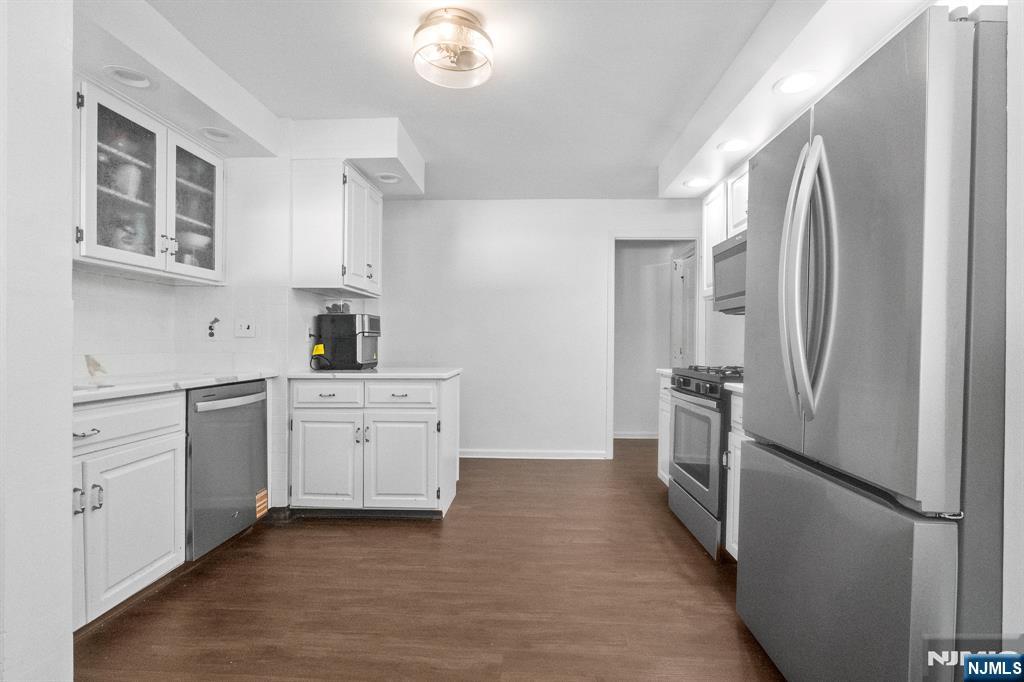 13-41 20th Street Property Photo 11
