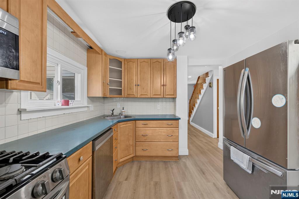 720 Ringwood Avenue Property Photo 11