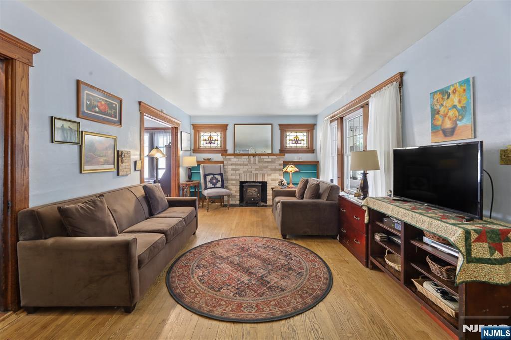 30 Brookside Avenue Property Photo 5