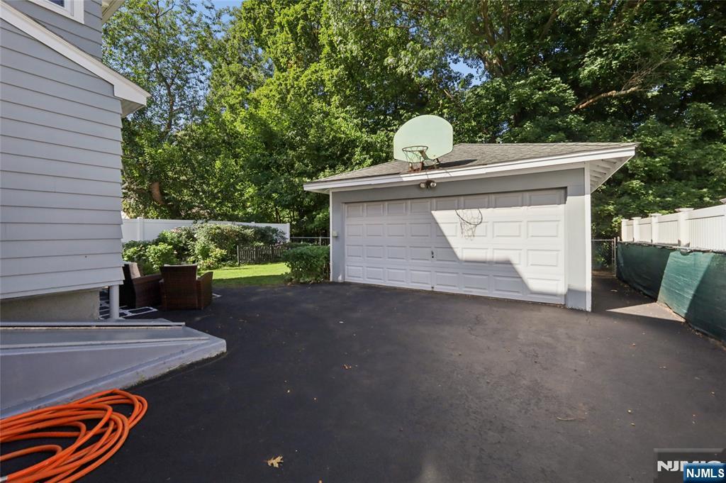 30 Brookside Avenue Property Photo 25