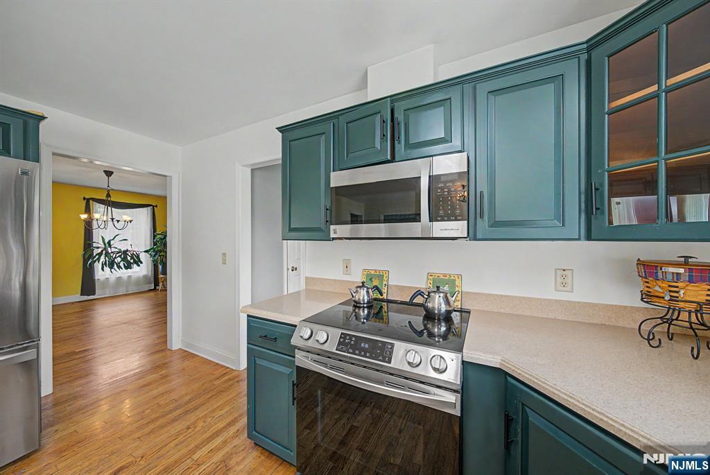 460 Shades Of Death Road Property Photo 15