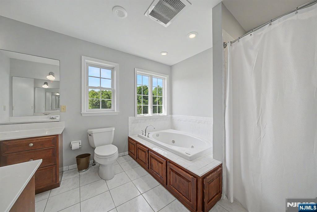 460 Shades Of Death Road Property Photo 25