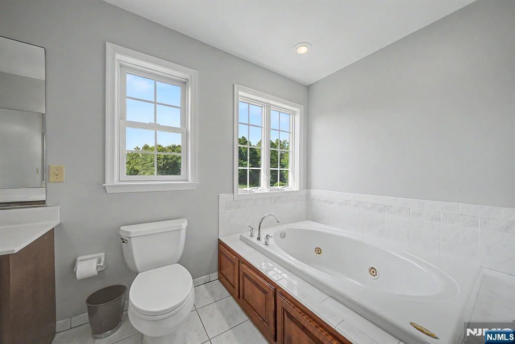 460 Shades Of Death Road Property Photo 26