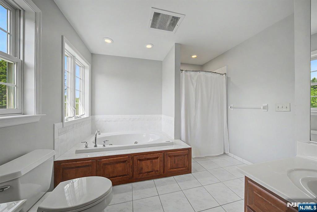 460 Shades Of Death Road Property Photo 27