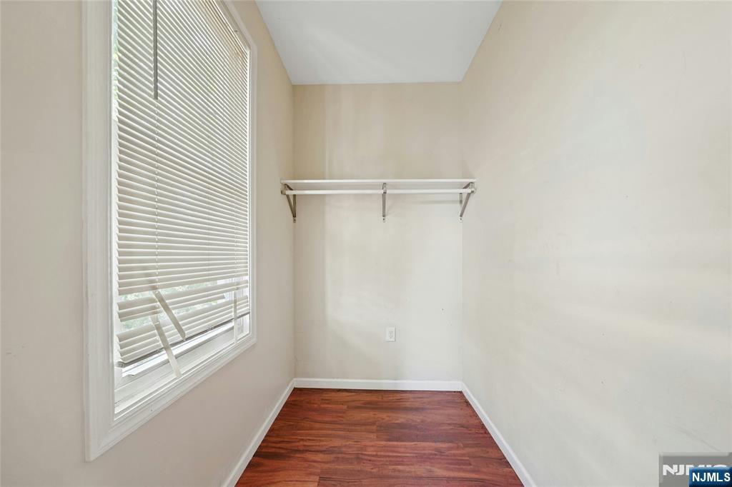 48 Seymour Avenue Property Photo 6