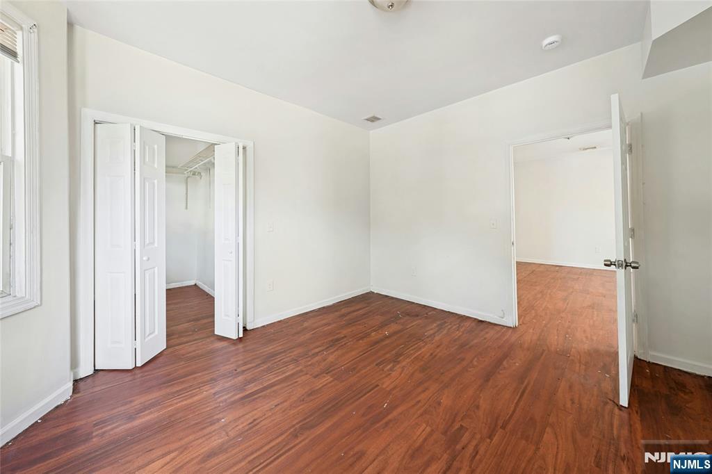 48 Seymour Avenue Property Photo 26