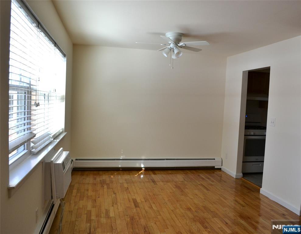 110 Midland Avenue 18a Property Photo 4