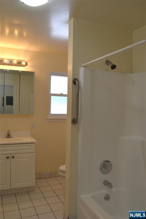 110 Midland Avenue 18a Property Photo 10