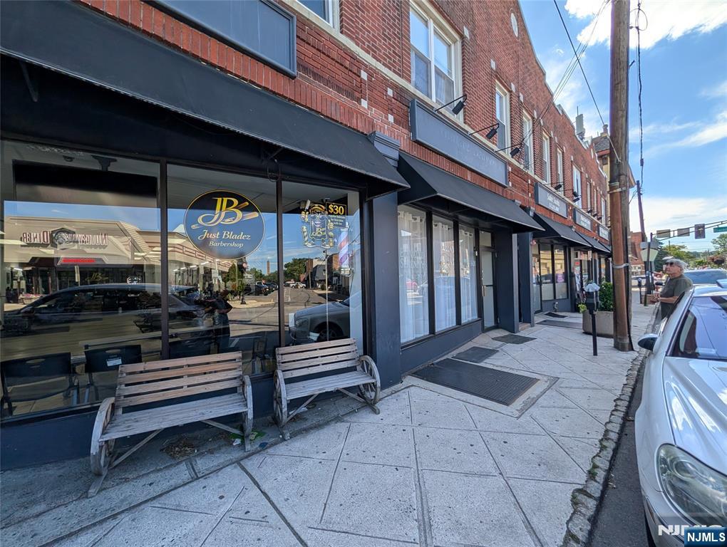 373 Centre Street Property Photo 26