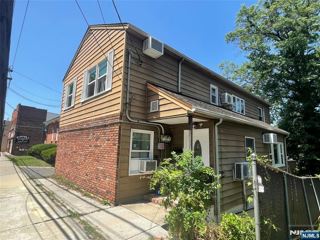 850 Palisade Avenue Property Photo 3