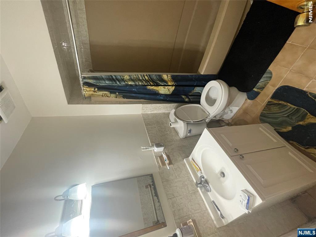 850 Palisade Avenue Property Photo 6