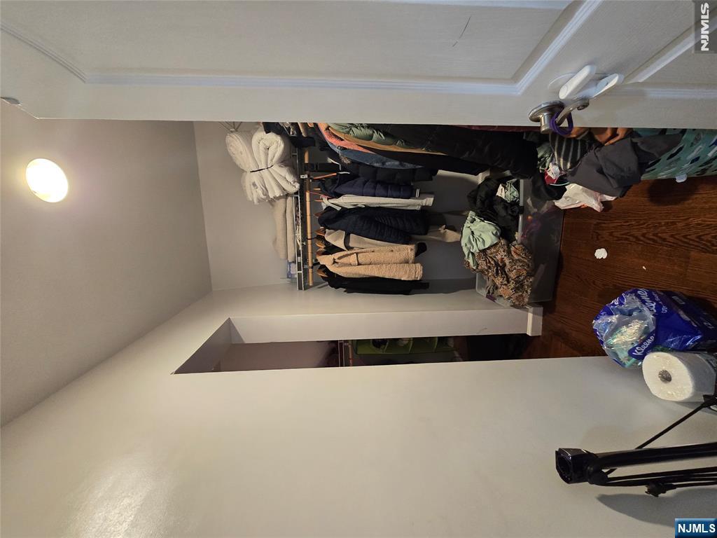 105 W 8th Street Property Photo 33