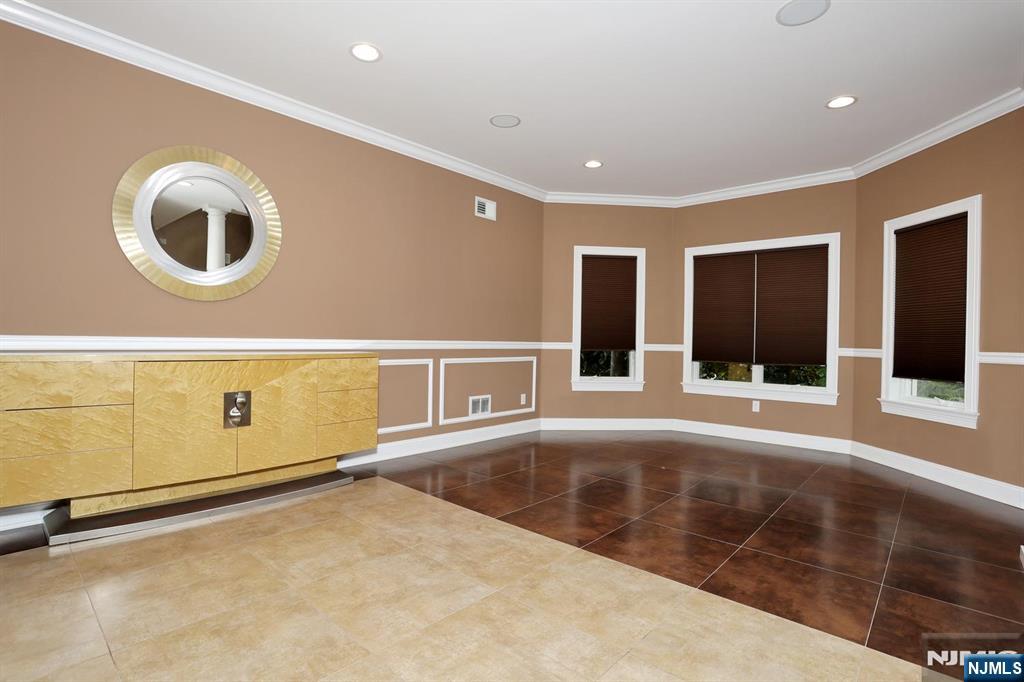 39 Burton Avenue Property Photo 8