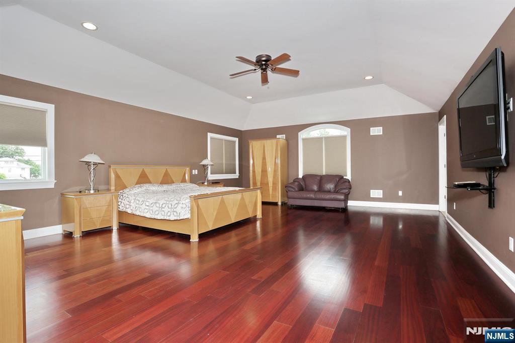 39 Burton Avenue Property Photo 27
