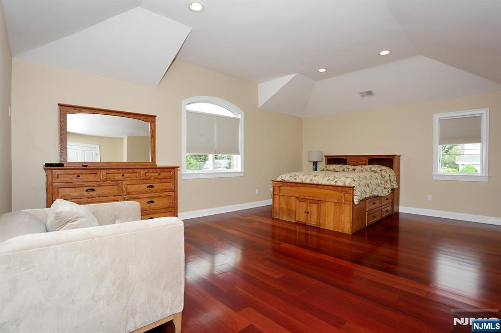 39 Burton Avenue Property Photo 34