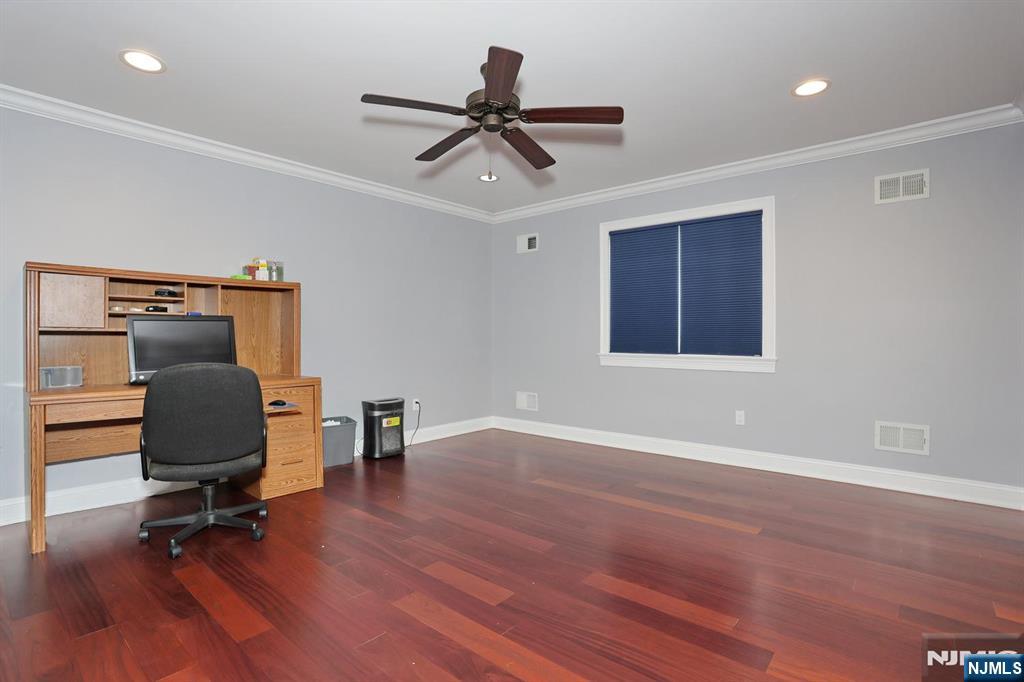 39 Burton Avenue Property Photo 42