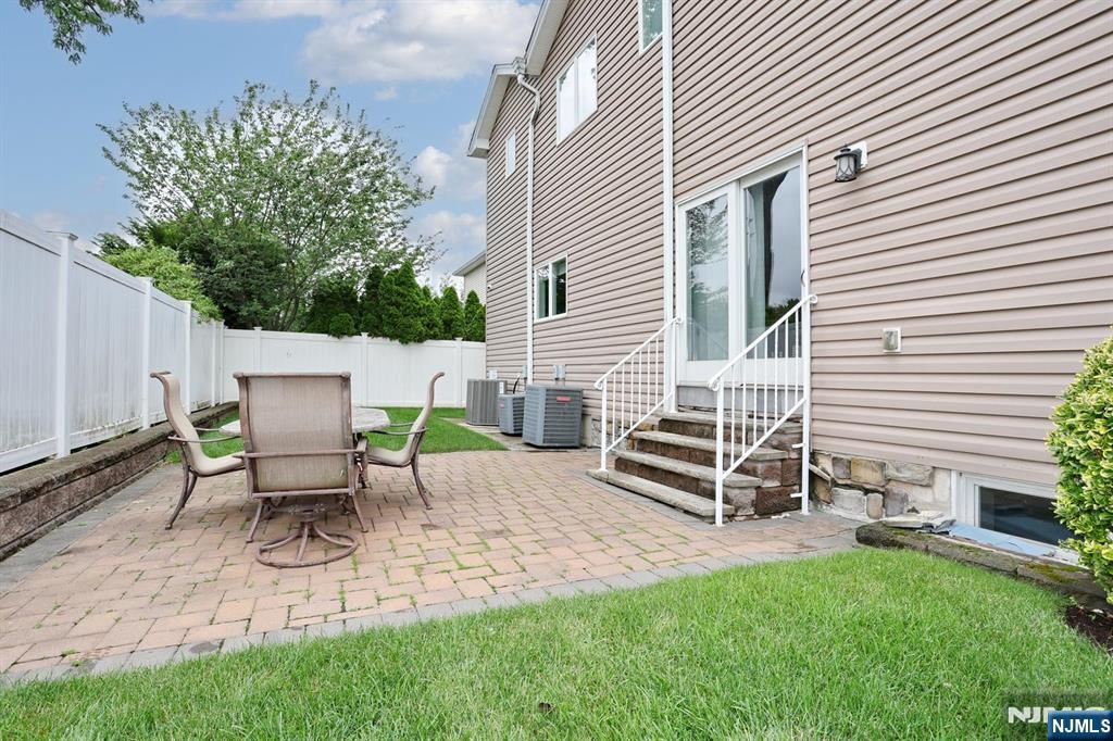 39 Burton Avenue Property Photo 50