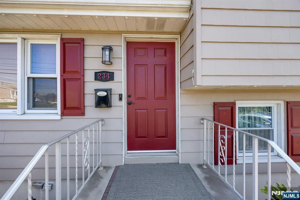 234 Hillside Avenue Property Photo 5