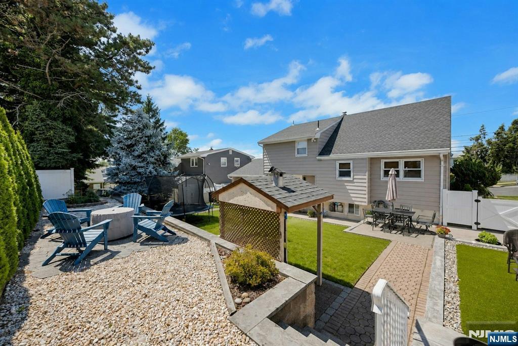 234 Hillside Avenue Property Photo 10