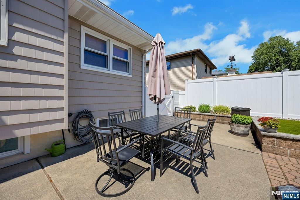 234 Hillside Avenue Property Photo 11