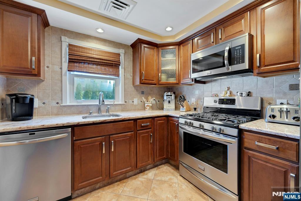 234 Hillside Avenue Property Photo 19