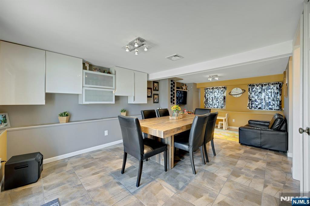 234 Hillside Avenue Property Photo 21