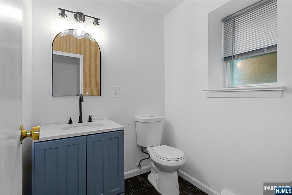 25 River Road B11 Property Photo 26
