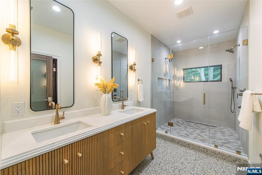 98 Haddenfield Road Property Photo 40