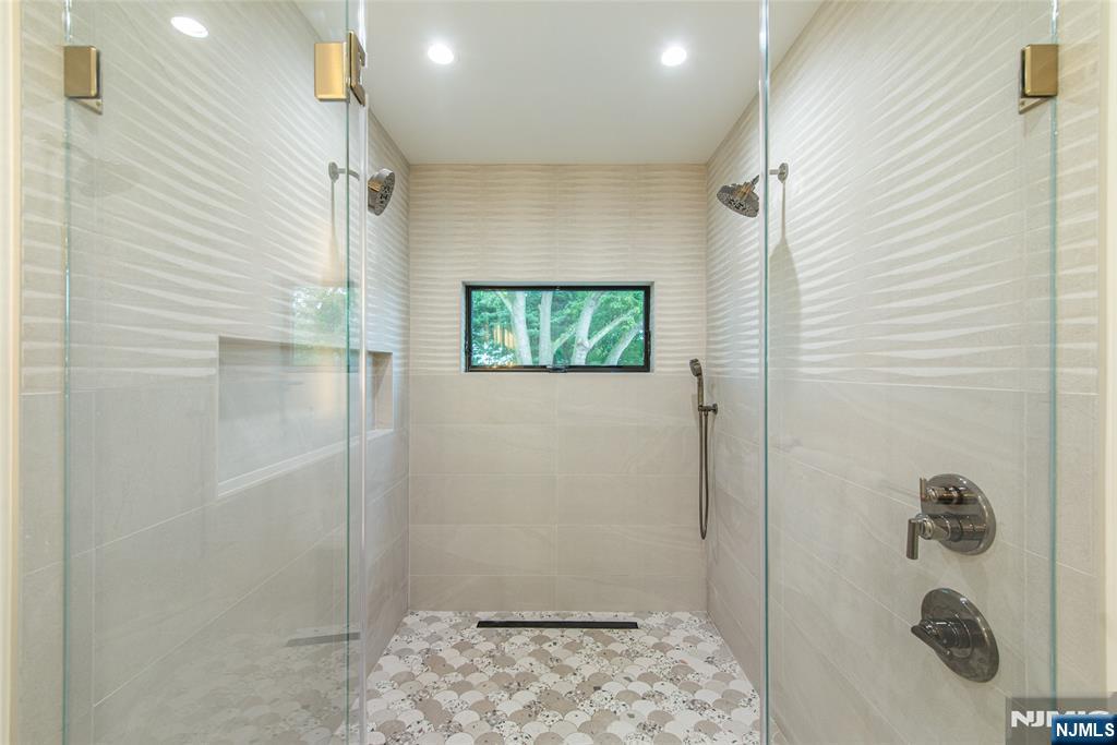 98 Haddenfield Road Property Photo 41