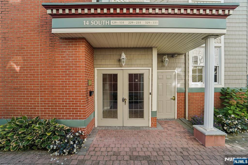 129 The Promenade Property Photo 14