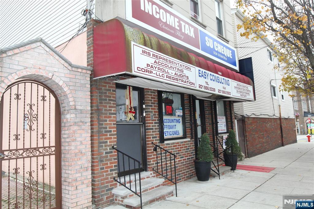 1304 New York Property Photo 1