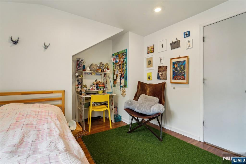120 Gordon Avenue Property Photo 14
