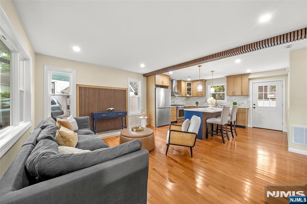 1676 Irene Court Property Photo 4