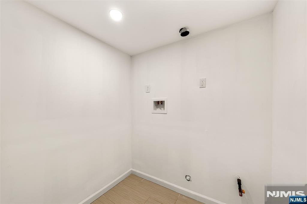 1676 Irene Court Property Photo 27