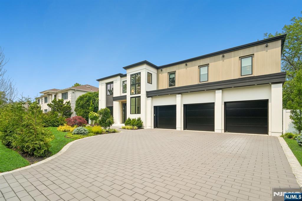 24 Carol Drive Property Photo 4