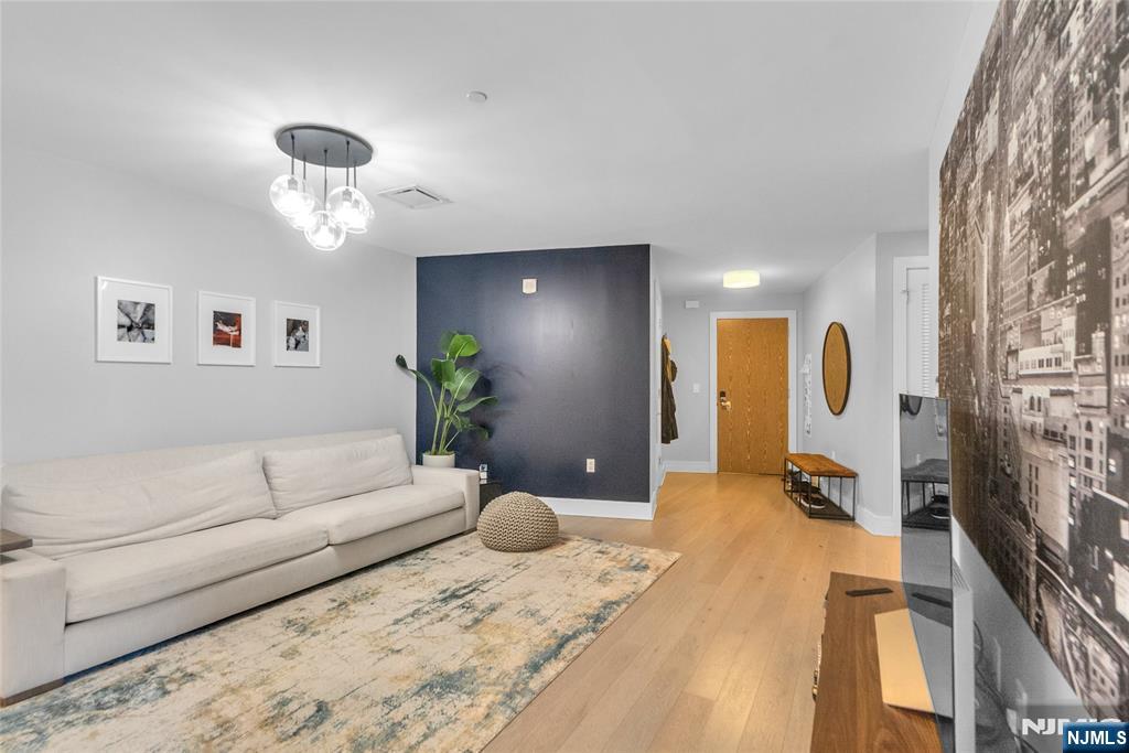 9 Ave At Port Imperial 712 Property Photo 19