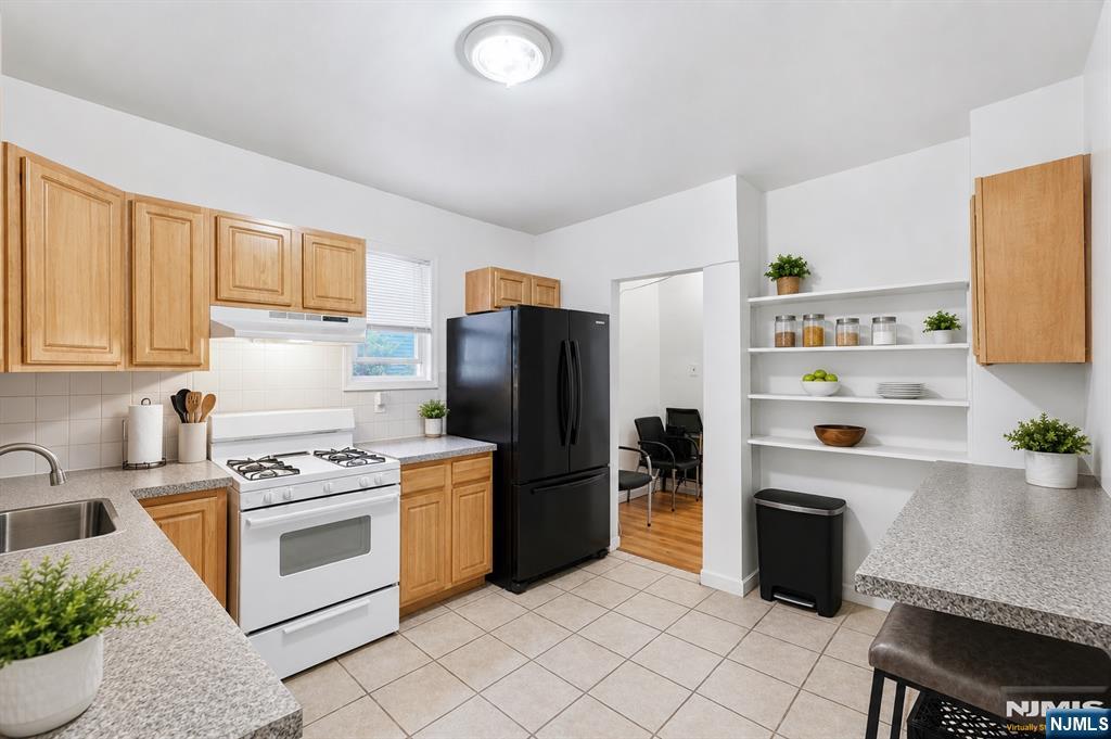 17 Highland Terrace Property Photo 1