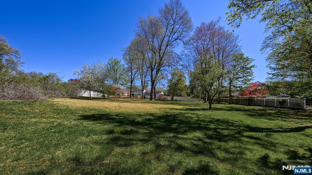 227 Emily Drive Property Photo 30