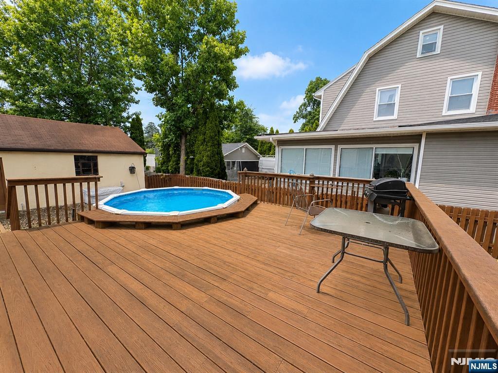 72 Rosedale Avenue Property Photo 4